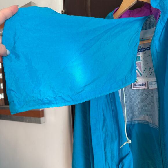 90s Vintage REEBOK | Turquoise Blue Windbreaker Jacket with Packable Hood Medium - Picture 5 of 6